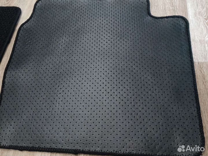 Автомобильные коврики оригинальные