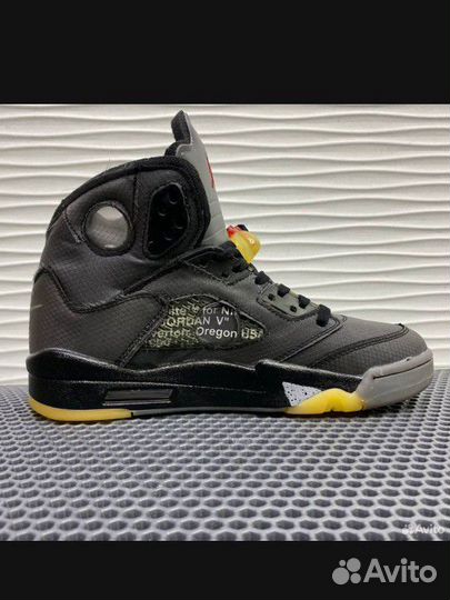 Nike air jordan 5 off white