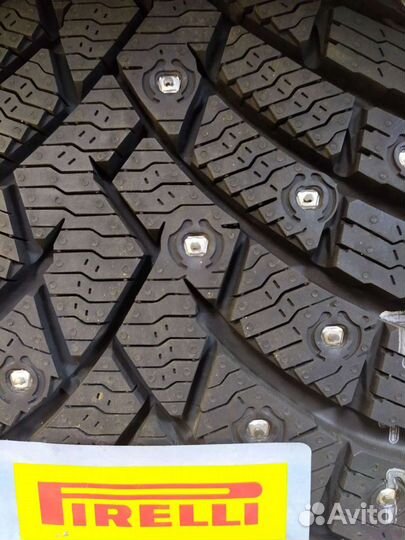 Pirelli Scorpion Ice Zero 2 285/45 R21