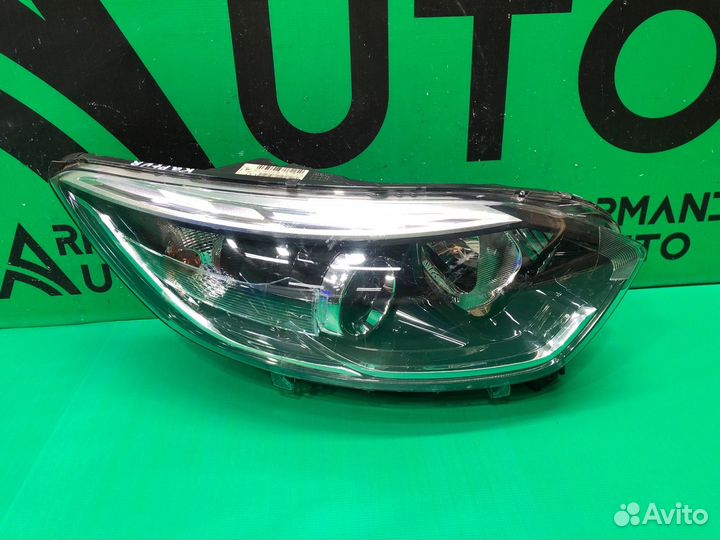 Фара правая Renault Kaptur 1 2016