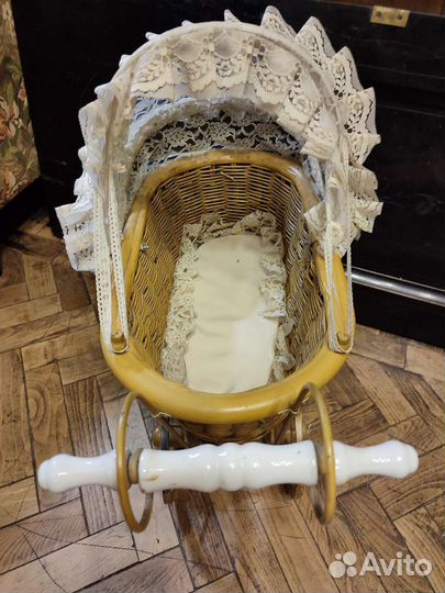 Кукольная коляска.Антикварная