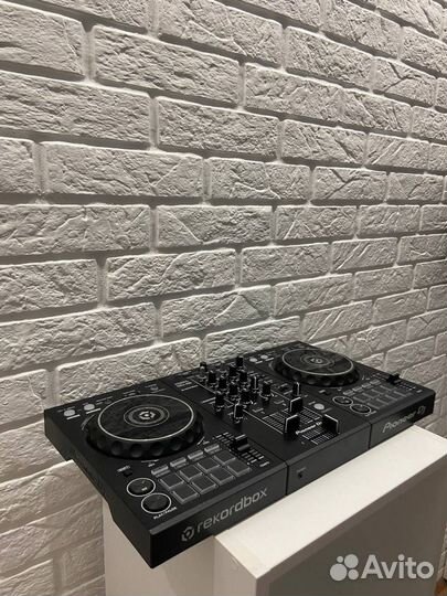 Dj контролер Pioneer DDJ - 400