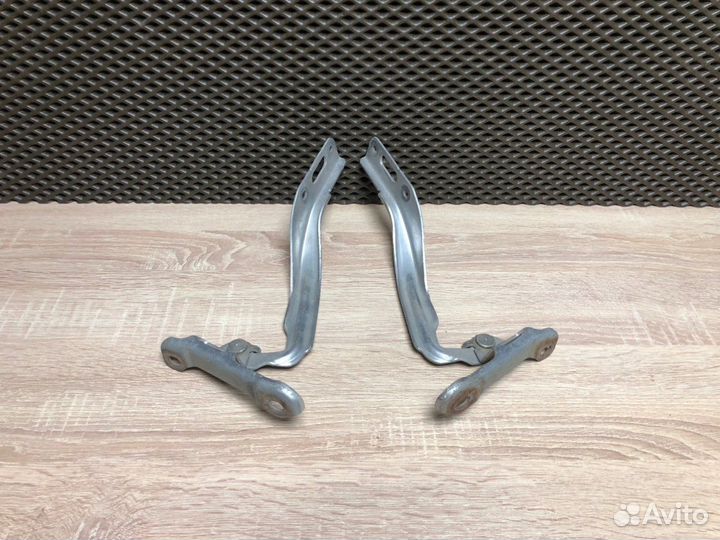 Петля капота Honda Civic FD 2008