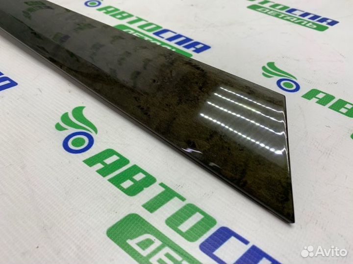 Накладка декоративная передняя левая Mercedes Benz