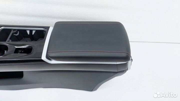 Б/У Б/У Центральная консоль Состояние отличное