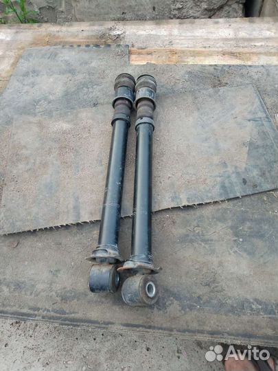 Амортизаторы audi 80 б4 задние