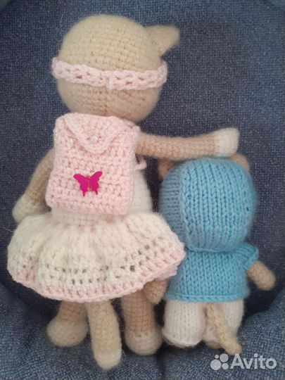 Вязаные игрушки Кошечка с котёнком