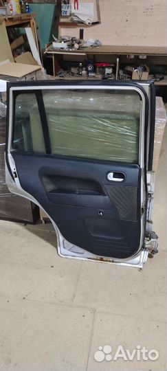 Задняя левая дверь на форд фьюжн рестайлинг