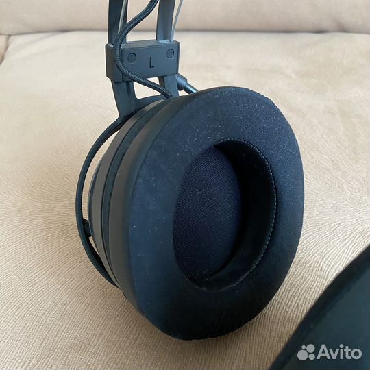 Беспроводные наушники Razer Nari Essential