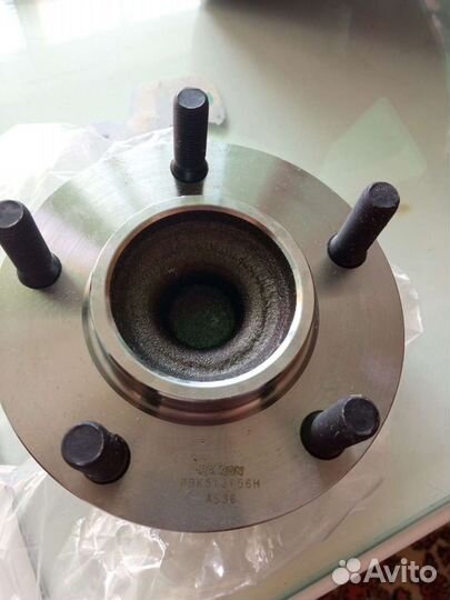 Задняя ступица. Крайслер вояджер. Новая