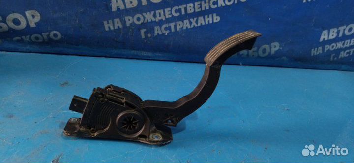 Педаль газа Ford Focus 3 седан iqdb 2013