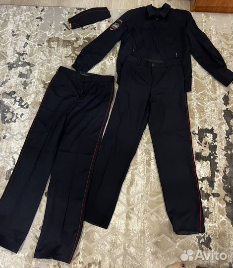 Полицейская форма женская