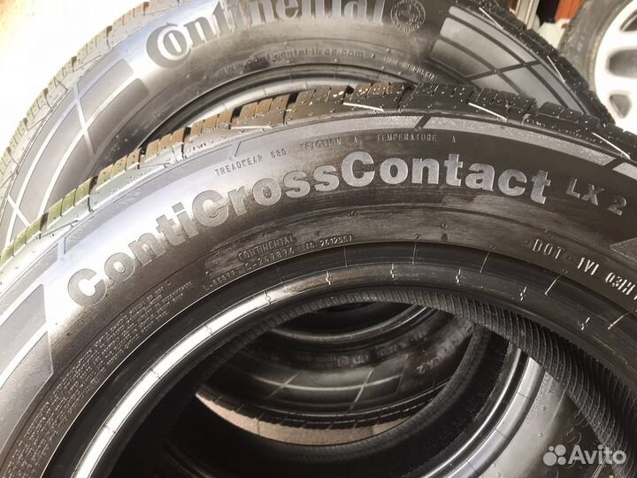 Continental ContiCrossContact LX2 215/65 R16 98H
