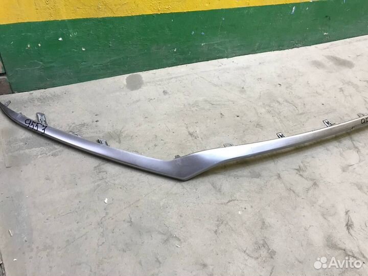 Накладка переднего бампера нижняя Lexus NX