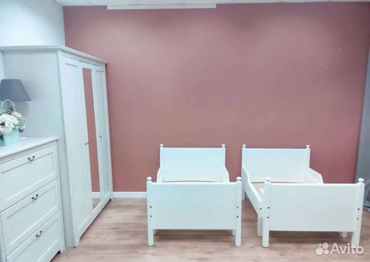 Раздвижная кровать Икеа