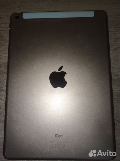 iPad 6th generation 128 gb Wi-Fi + Cellular