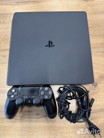 Sony PS4 slim