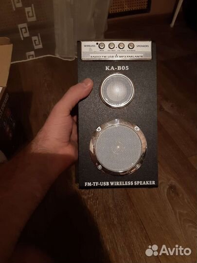 Портативная колонка с радио