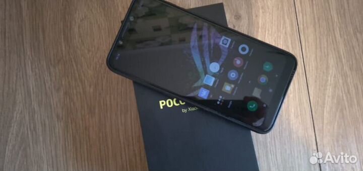 Xiaomi Pocophone F1, 6/64 ГБ