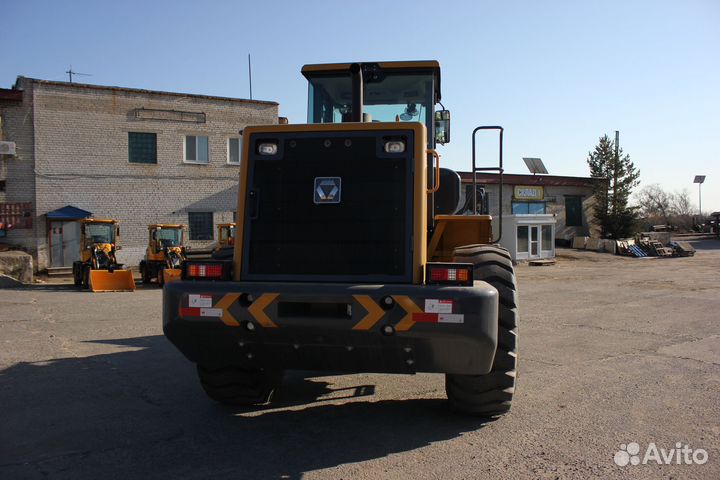 Фронтальный погрузчик XCMG ZL50GV, 2023