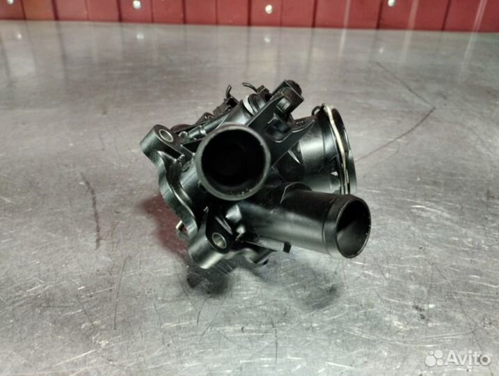 Термостат Mercedes C-Class W204 M271 1.8TI 2010