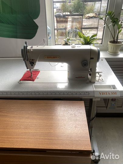 Швейная машина Siruba