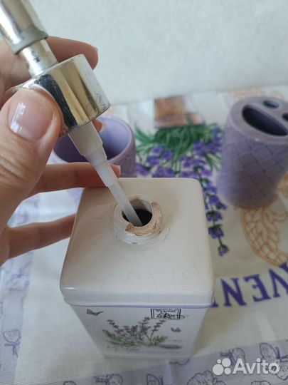 Дозатор для мыла, стакан для щеток лаванда