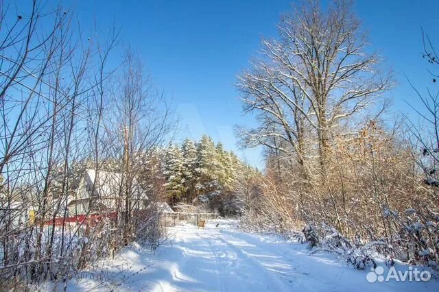 Оконные рамы со стеклом