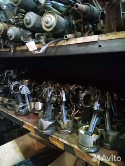 Коленвал поршень шатун на Ваз