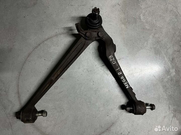 Рычаг задний левый Toyota Mega Cruiser