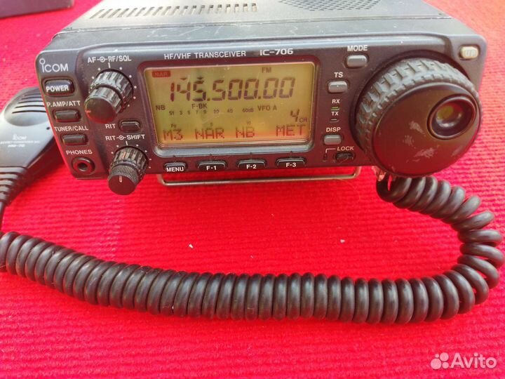 Радиолюбительская радиостанция ic706