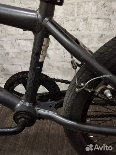 Трюковой велосипед BMX