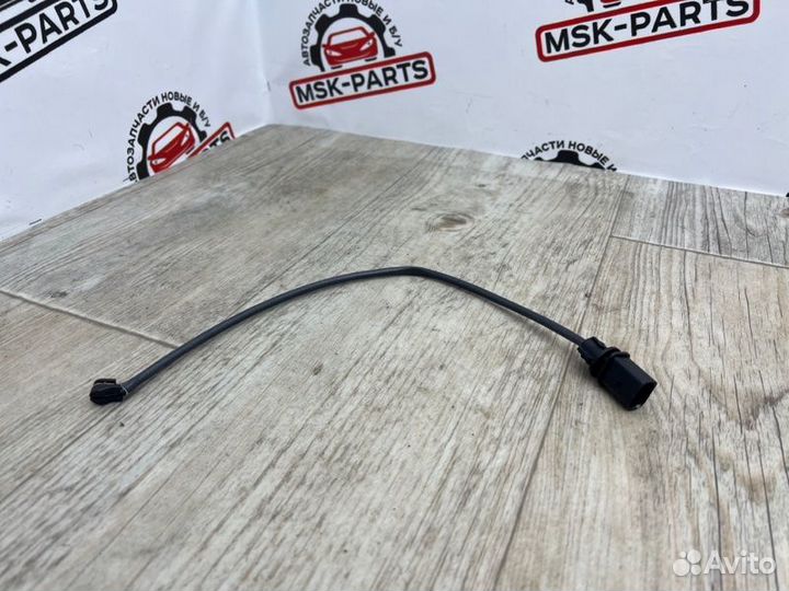 Датчик износа тормозных колодок передний