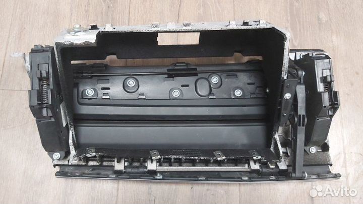 Бардачок Bmw X5 4.8I E70 N62N 4.8I 2008