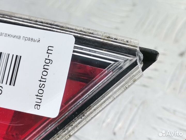 Фонарь крышки багажника правый Honda Civic 8 2008