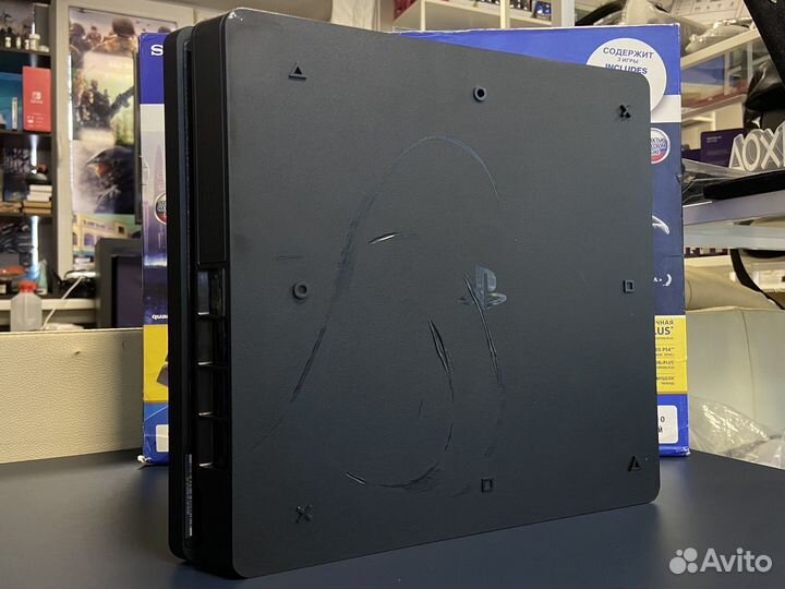 Playstation 4 Slim 1tb + 3 игры
