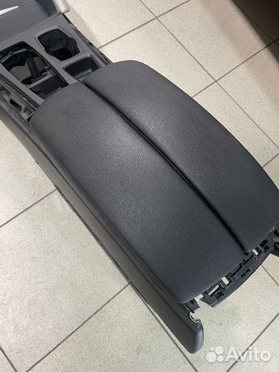 BMW X5/X6 E70 Центральная консоль