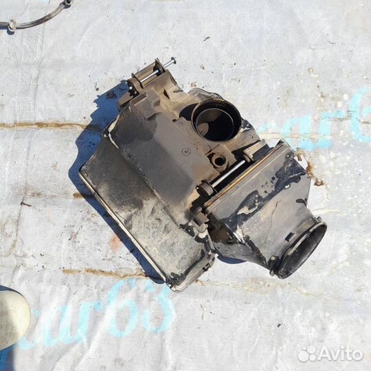 Корпус воздушного фильтра Рено Duster F4R 2013