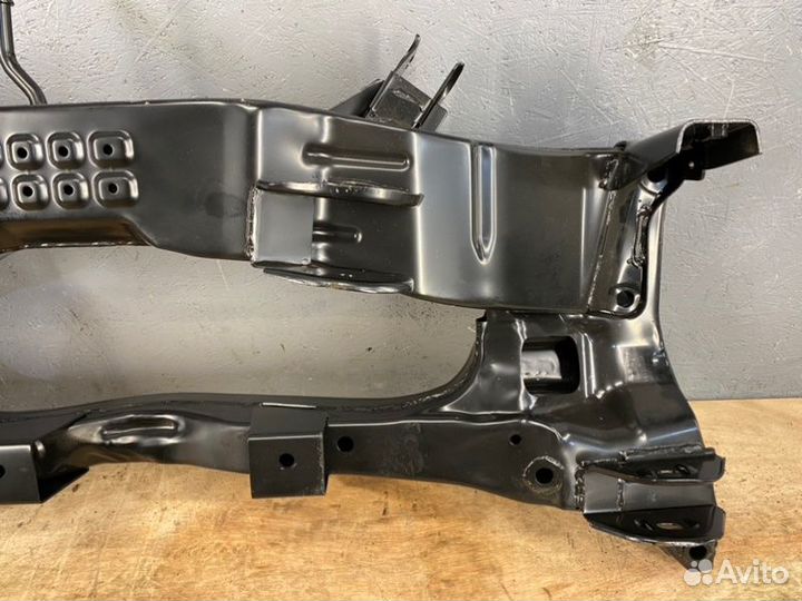 Подрамник Mitsubishi Outlander 1 передний задний