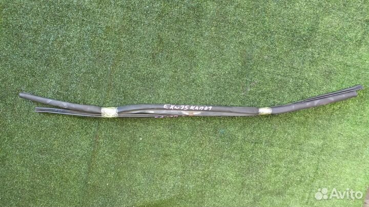 Уплотнение капота Ford Explorer 3 4 2004