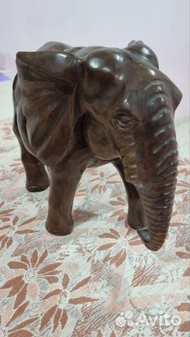 Слон из массива дерева