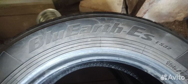 Yokohama BluEarth-ES ES32 195/60 R15 88H