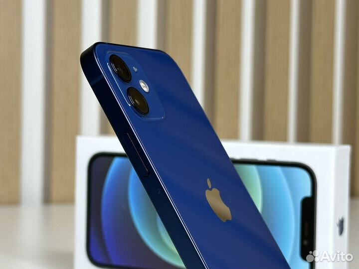 iPhone 12, 64 ГБ