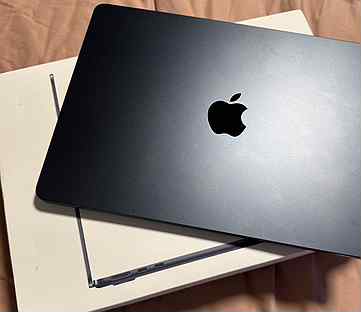 Macbook air 13 m1 8 256gb