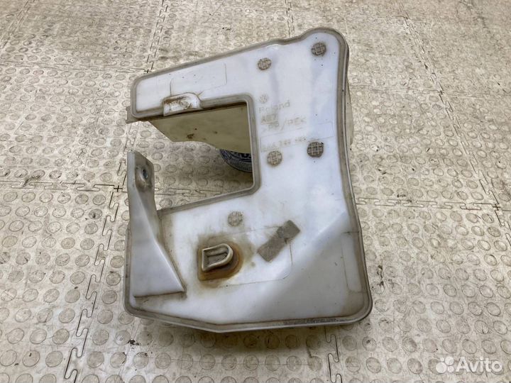 Бачок омывателя Volkswagen Passat B7 B7 2010-2015