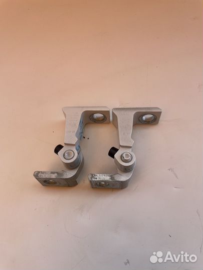 Петля двери задней левой VW Tiguan 2 2022