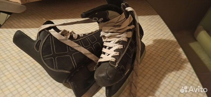 Коньки хоккейные