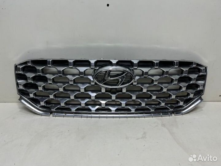 Решетка радиатора Hyundai Santa Fe 4 2020