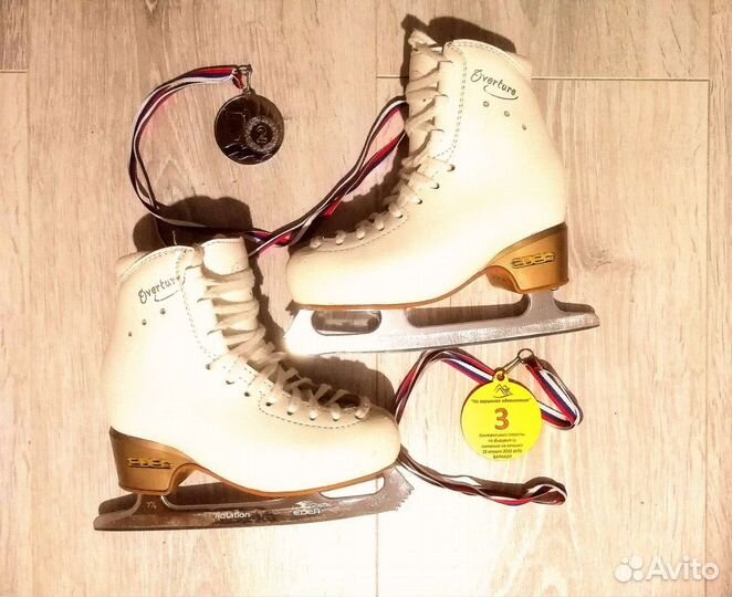 Фигурные коньки edea