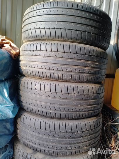 Triangle TH201 Sportex 215/55 R17 94W